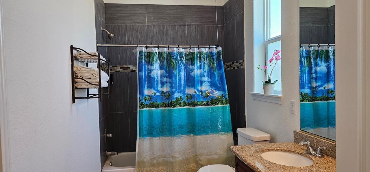 גלווסטון Private Beach -- Away From The Crowds - Ocean Views -Short Drive To Moody Gardens, Schlitter Bahn, Pleasure Pier מראה חיצוני תמונה